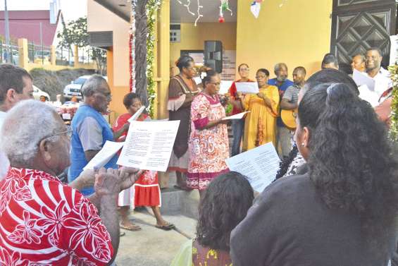 L’esprit de Noël passe par les chants et par les prières