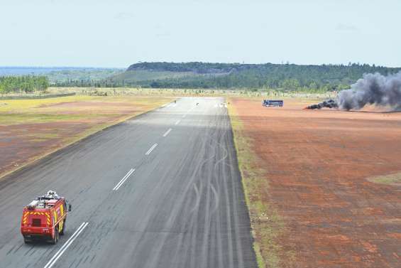 Menace de grève chez les pompiers d’aéroport
