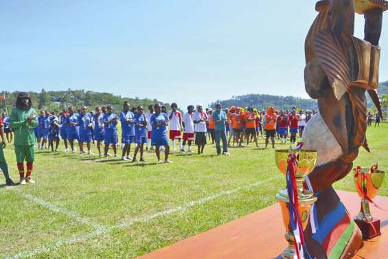 Les jeunes réunis  autour du sport