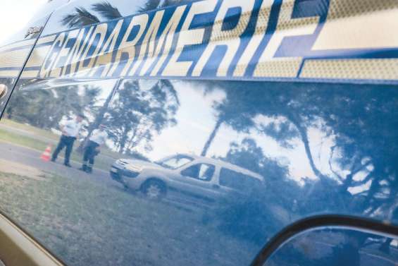 Le soir du 31, il blesse un gendarme avec un tesson