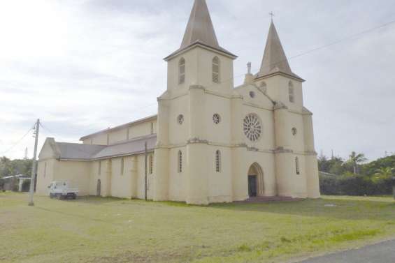 Catholiques et protestants main dans la main