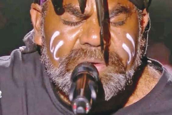 Gulaan séduit les coaches de The Voice et rejoint le casting