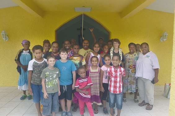 Un premier camp avec les Pierres vivantes