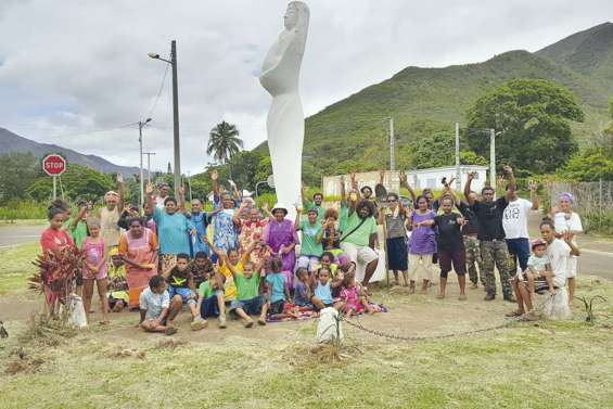 Arc-en-ciel embellit le village