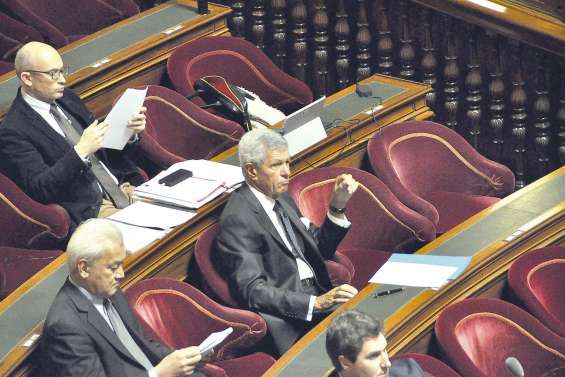 Le Sénat vote le projet de loi fixant le corps électoral