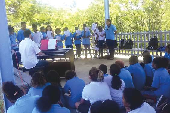 Les élèves du Sacré-Cœur accueillis en chanson