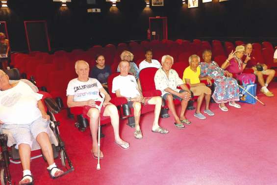 Les seniors chez  les Tuche