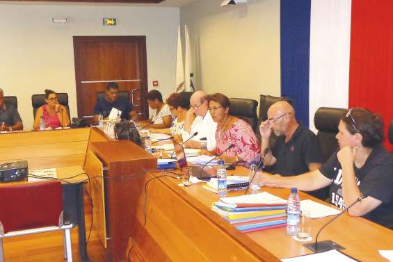 Eau potable, aires de jeux et wharf de Ouano au budget 2018