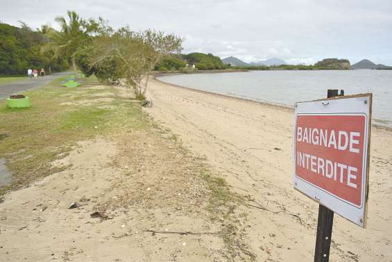 La plage de Nouré fermée  à cause des pluies de Hola