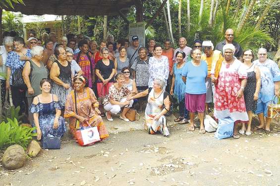 Les seniors en sortie à La Ouenghi