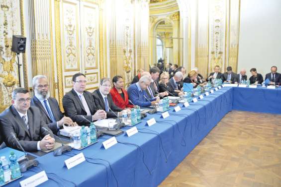 Les yeux rivés sur le référendum