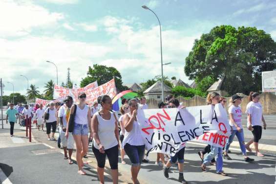 Une nouvelle marche contre les violences