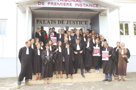 « Justice morte » : la  colère ne retombe pas