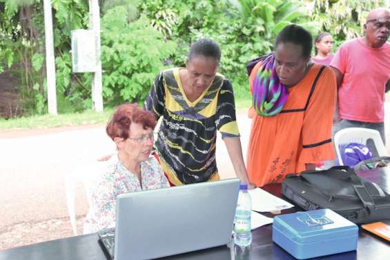 Le FLNKS réunit les Bélémas