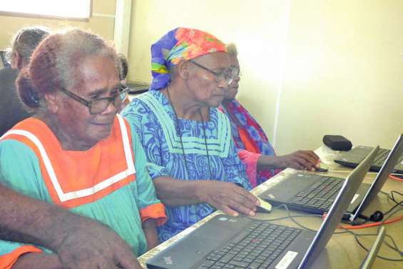 La caravane du numérique au service des seniors