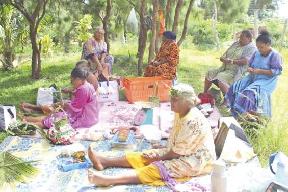 Toutes les manières de tresser les feuilles de cocotier