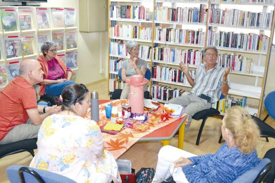 Le Dock de Païta prend le temps  de philosopher autour d’un café