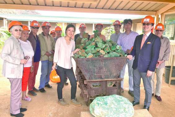 Une dernière visite à Thio du ministre japonais