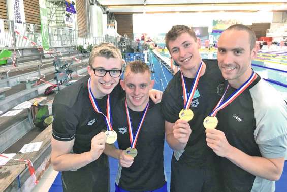 Les nageurs frappent fort d’entrée