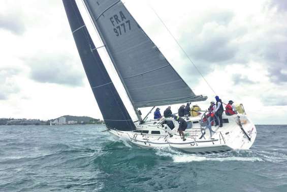 L’équipage de Eye Candy devance sur le fil celui de BNC