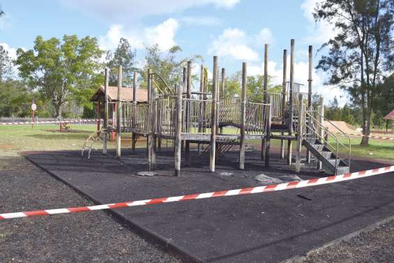 « On a voulu prendre des branches pour éteindre mais ça a brûlé en cinq minutes »