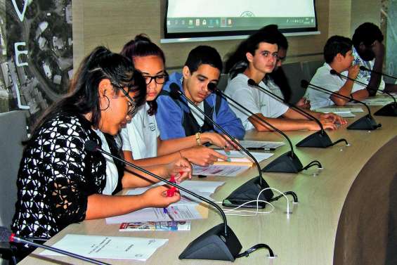 La nouvelle mandature du Conseil  des jeunes adopte ses premiers projets