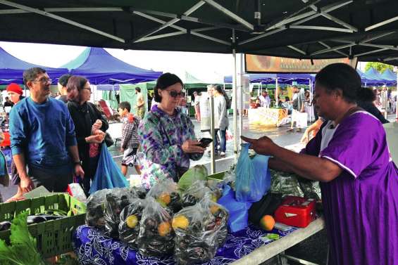 Le marché en circuit court présent  hier à l’Arène du Sud