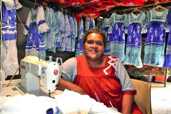 Un coup de pouce de l’Adie pour les robes d’Emilie