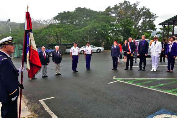 Un 14-Juillet sous la pluie