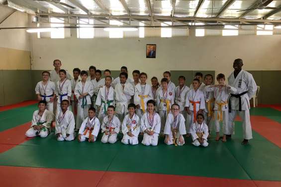 Le karaté club de Pouembout fait ses armes