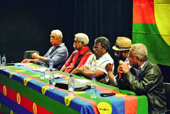 Le FLNKS en campagne pour le « oui » à l’indépendance