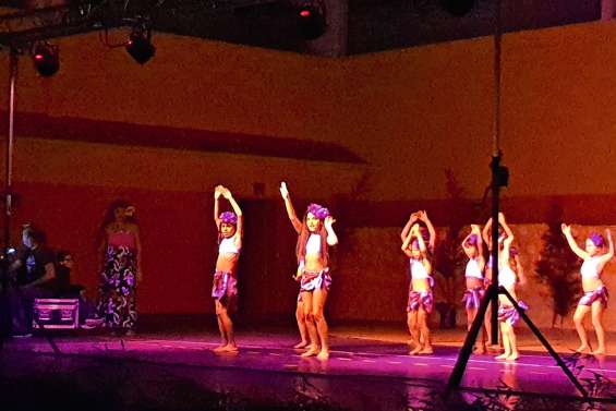 Te Ori Nui présente son tamure marathon