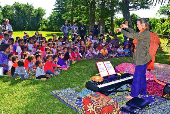 Les lycéens retournent en maternelle