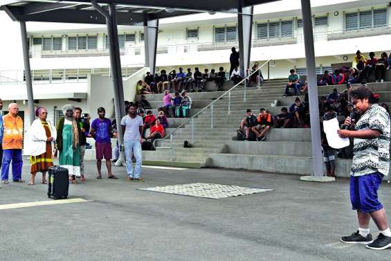 Coutume entre voisins  pour préserver la mangrove