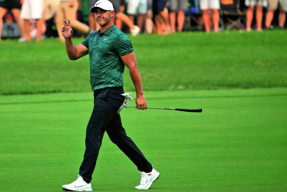 Koepka trop fort pour Tiger Woods