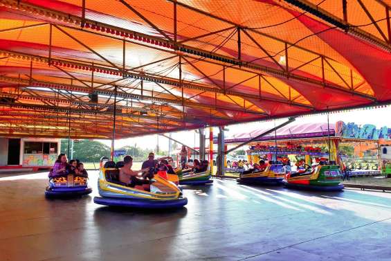 La fête foraine débarque au village