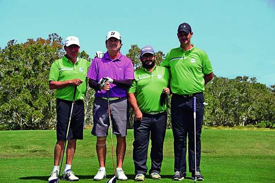 Tim Elliott prend les commandes à Déva