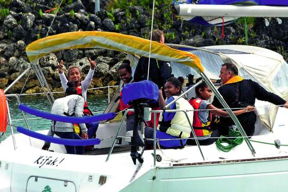 Le Tour de l’île à la voile  est parti lundi