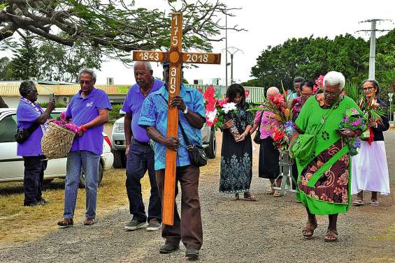 La croix de Mahamate fait escale à Koumac