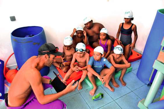 Les jeunes vacanciers ont appris à nager avec les P’tits picots