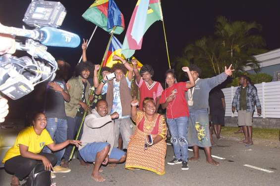 Une longue, très longue attente à l’UC