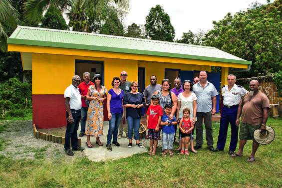 Six jeunes au service de la tribu de Pothé