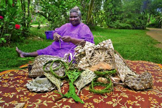 Marie-Ange Kapetha, tresseuse de baleine de plus de six mètres