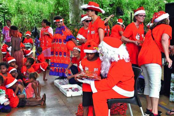Les enfants de Bélep ont fêté Noël en avance