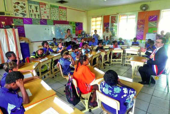 Le député a rencontré de futurs créateurs de loi