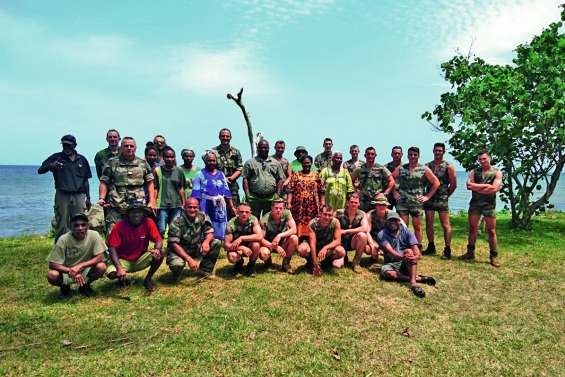 Un coup de main des militaires à Goro