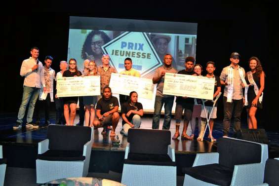 Trois projets récompensés au premier Prix Jeunesse de Païta