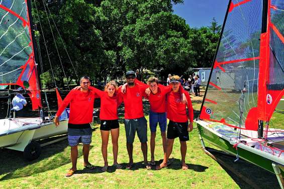 Une compétition de 29er en baie de Sydney