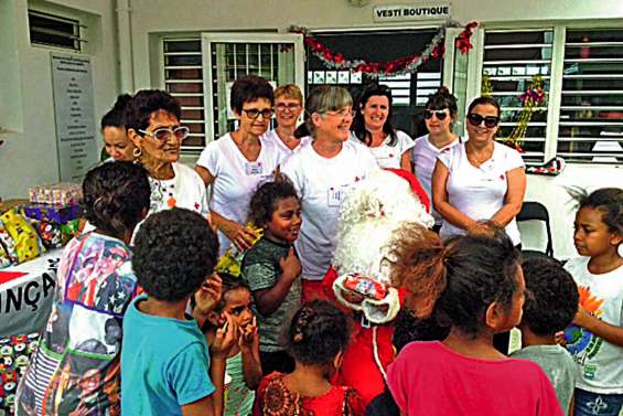 La Croix-Rouge a fait sa braderie de Noël