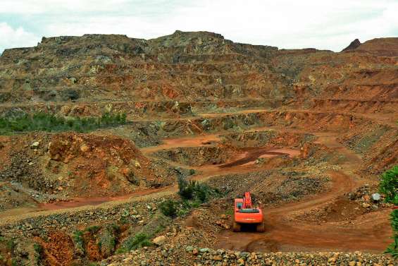 USTKE et CSTNC en grève à Thio et Tiébaghi